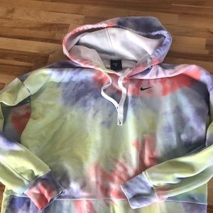 Women’s Nike Crop Sweatshirt